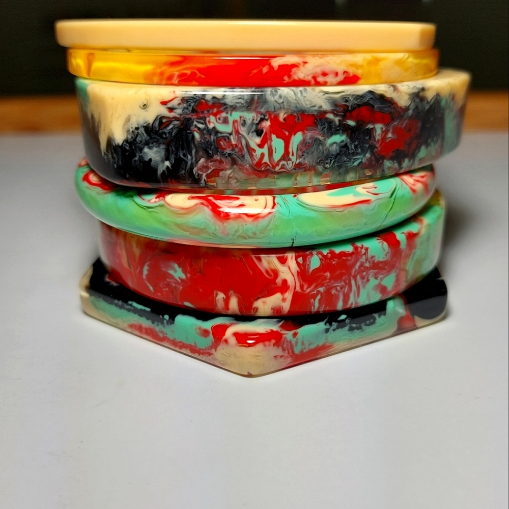 "Aquia" Bangle Stack - Multi